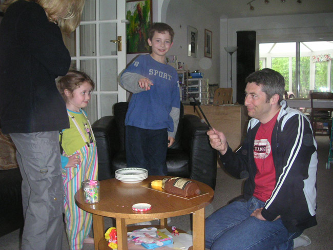 2004_0509_180030AA