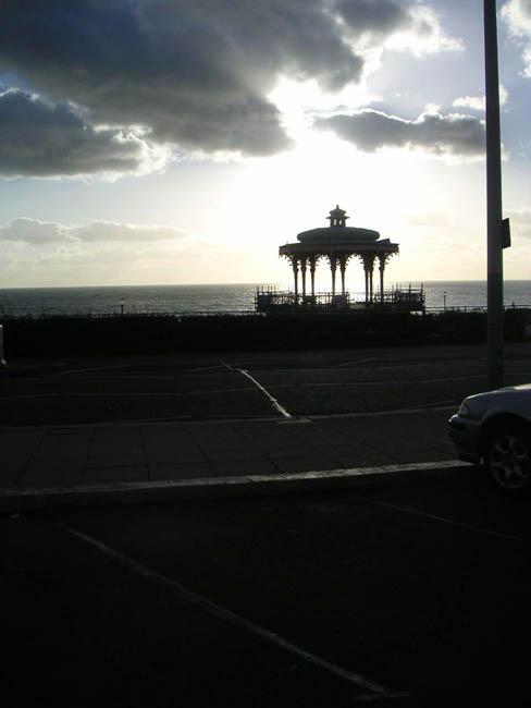 2003_1221_141105AA